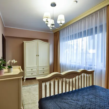 Urban Retreat By Herastrau Park Апартаменти Бухарест