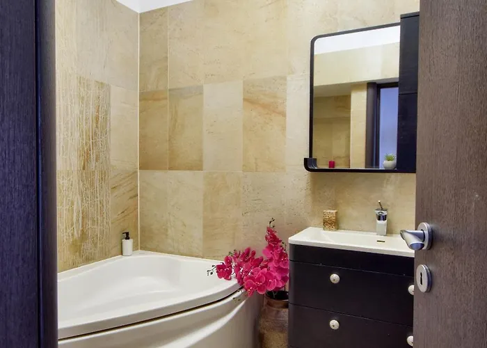 Urban Retreat By Herăstrău Park