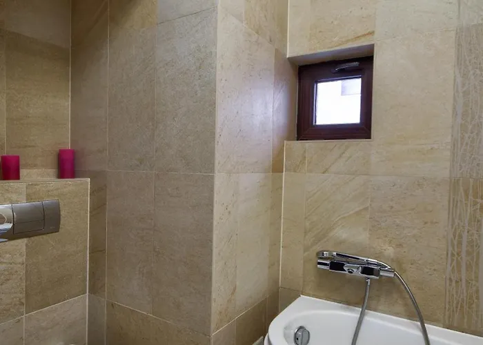 Urban Retreat By Herastrau Park *