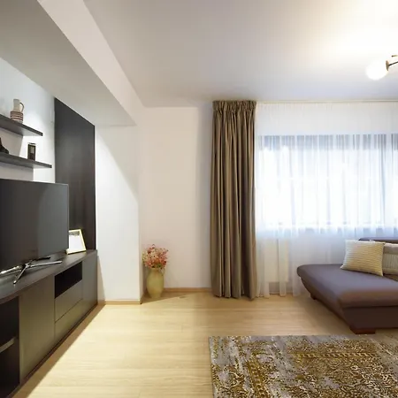 Urban Retreat By Herastrau Park *